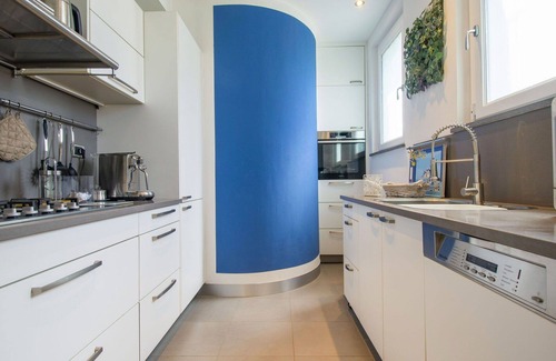 Tirrenia Villa | Beautiful private villa for 6 people with WIFI, A/C, hot tub, TV, terrace and pets allowed