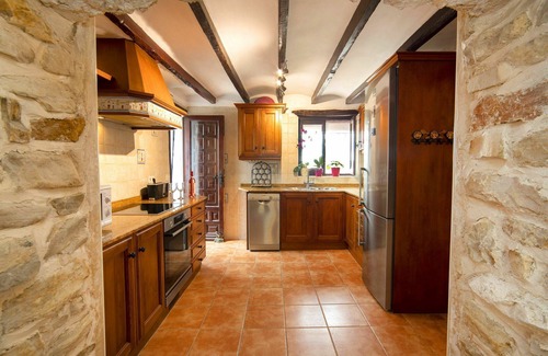 Fustera House | Beautiful private villa for 8 people with WIFI, private pool, hot tub, A/C, TV and patio