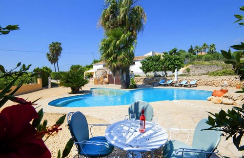 Fustera House | Beautiful private villa for 8 people with WIFI, private pool, hot tub, A/C, TV and patio