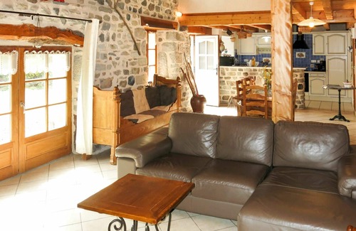 Chamalieres-sur-Loire House | Beautiful private villa for 6 people with WIFI, TV, terrace and pets allowed