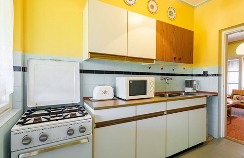 Balatonfenyves House | Beautiful private villa for 6 people with TV, terrace and pets allowed