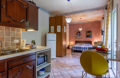 Invorio House | Beautiful private villa for 6 guests with A/C, TV, terrace and pets allowed