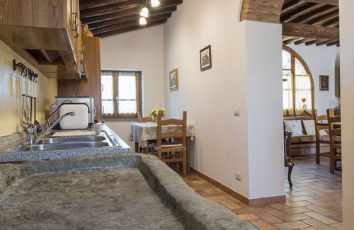 Oliveto Villa | Beautiful private villa for 8 people with WIFI, private pool, TV, patio and pets allowed