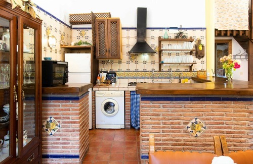 Niguelas House | Beautiful private villa for 6 people with WIFI, private pool, A/C, TV and pets allowed