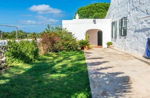 Mahon House | Beautiful private villa with private pool, WIFI, TV, patio, pets allowed, panoramic view and par...