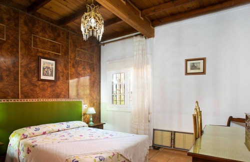 Niguelas House | Beautiful private villa for 6 guests with WIFI, A/C, private pool, TV, patio and parking