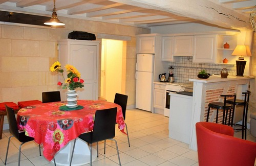 Restigne House | Beautiful private villa for 4 guests with WIFI, A/C, TV, terrace and parking