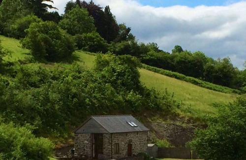 Machynlleth House | Beautiful private villa for 4 guests with TV, patio, panoramic view and parking
