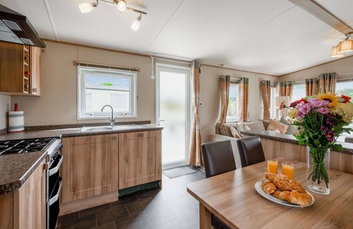 Nairn House | Beautiful private villa for 4 people with WIFI, pool, TV, terrace and pets allowed