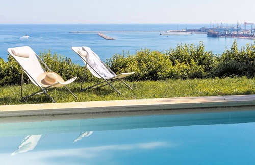 Palombina Nuova Villa | Beautiful private villa with A/C, private pool, WIFI, TV, terrace, pets allowed and panoramic view
