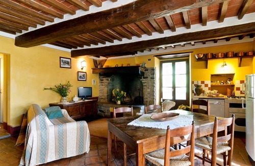 Cortona Villa | Beautiful private villa with WIFI, private pool, TV, terrace, pets allowed and panoramic view