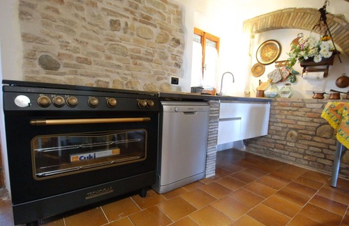 Ginestreto House | Beautiful private villa for 8 guests with WIFI, TV, pets allowed and panoramic view