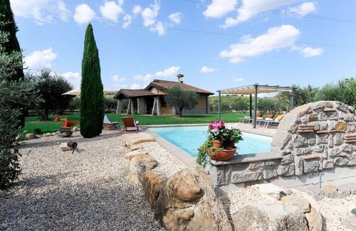 Sutri Villa | Beautiful private villa for 5 people with A/C, private pool, WIFI, TV, terrace and panoramic view