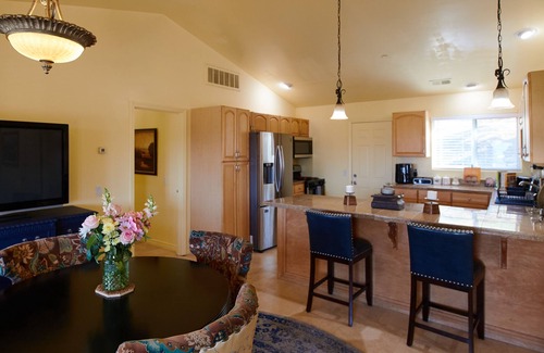 Escondido House | Beautiful Private Vineyard and Winery Estate Guest Living Quarters on 5-Acres