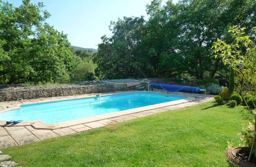 Lacoste House | Beautiful Provencal villa with pool and jacuzzi