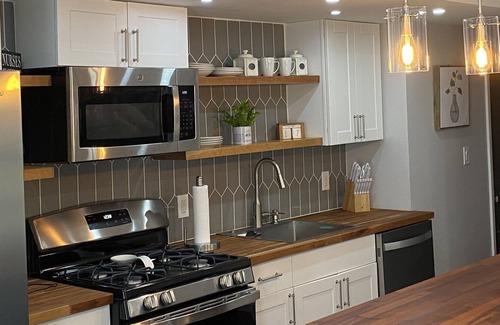 Snellville Apartment | Beautiful Quiet Apartment
