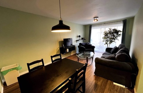 Little Burgundy Apartment | Beautiful & quiet apartment in downtown