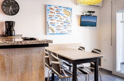 Castello d'Empuries Apartment | Beautiful renovated apartment on canal