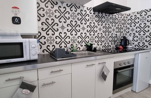 Concarneau Apartment | Beautiful renovated apartment in the heart of Concarneau - Private parking - WIFI