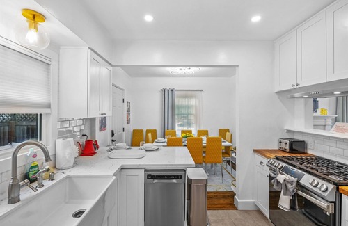 Napa House | Beautiful Renovated House in the Heart of Napa 6 beds 4 bedrooms 2 bathrooms