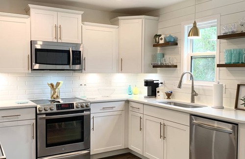 Gulf Breeze House | Beautiful Renovated Townhouse with Sound Views