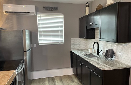 Pensacola Apartment | Beautiful Renovated Studio Close to Pensacola Beach