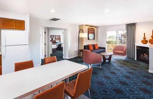 Uptown Design District Resort | Beautiful resort in the heart of it all!