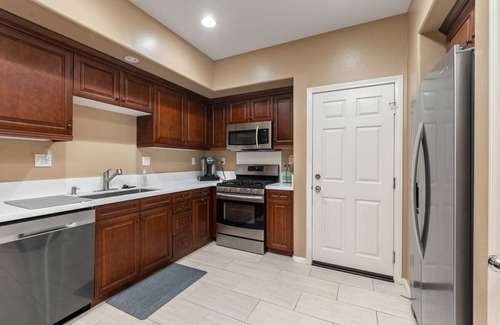 Quail Hill Condo | Beautiful Resort-Like 3 Bedroom /3 Bathroom Irvine Quail Hill Condo!