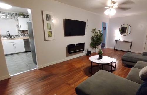 Church Street House | Beautiful Retreat Minutes From Dwntwn & Airport