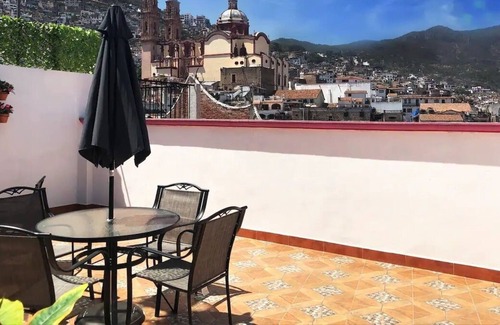 Taxco Apartment | Beautiful Room Ambar in the Heart of Taxco