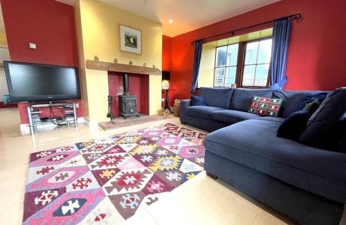 Newbridge House | Beautiful Rural 3BR Cottage with Stunning Views