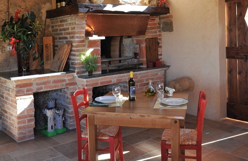 Nocchi House | Beautiful Rustico with private pool.