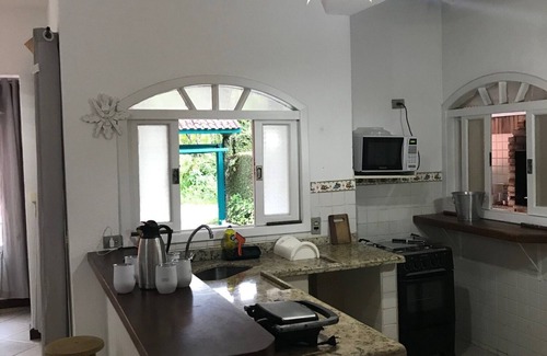 Barra do Sahy House | BEAUTIFUL SOBRADO 04 BEDROOMS AIR CONDITIONING AND SWIMMING POOL STREET WITHOUT EXIT AND SUPER CALM