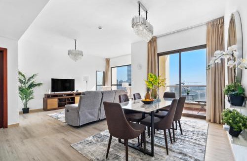 Dubai Marina Apartment | Beautiful Sea and Marina View - Premium 2BR in JBR