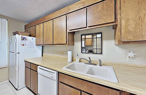 Litchfield by the Sea Condo | Beautiful Shipyard Village A38, Oceanfront with Shaded Balcony