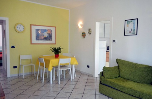 Lido delle Nazioni Villa | Beautiful single storey villa with 3 bedrooms, two bathrooms and private garden