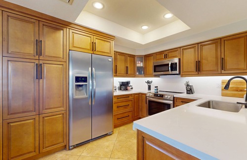 Paradise Valley Village House | Beautiful single-level home with enclosed yard, pool, patio & WiFi