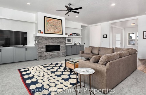 Garden City House | Beautiful Single Level Home at Dry Creek Ranch-- Lots of Light
