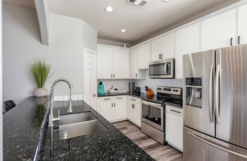 Clodine House | Beautiful spacious 6beds 3.5bath house