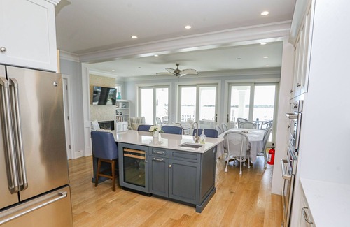 Osbornsville House | Beautiful, spacious home with fantastic water views - perfect for families