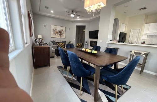 La Quinta House | Beautiful & spacious home-gated community. Private yard w/salt water pool/spa.