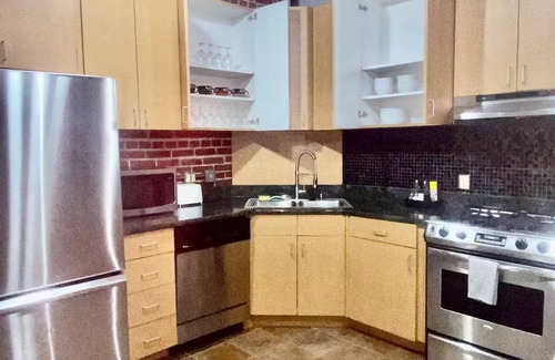 Downtown West Apartment | Beautiful Spacious Loft in the Heart of St. Louis