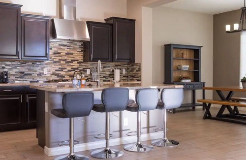 Surprise Farms House | Beautiful Spacious Oasis w/ Pool and BBQ