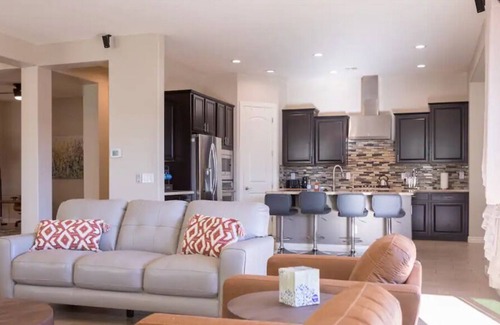 Surprise Farms House | Beautiful Spacious Oasis w/ Pool and BBQ