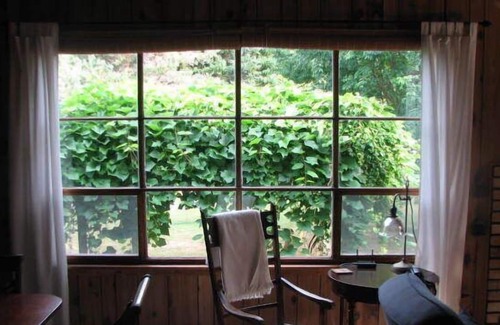 Stanhope Ski Chalet | Beautiful, spacious summer cottage by the beach