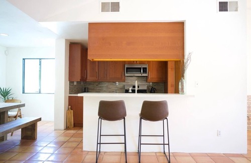 Uptown Design District House | Beautiful Spanish Style House Sleeps Six