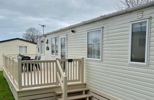 Paignton Ski Chalet | Beautiful Static Caravan Hoburne Devon Bay