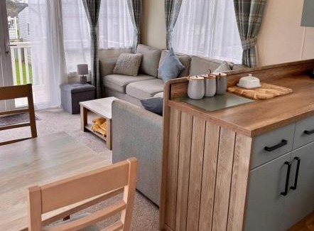Paignton Ski Chalet | Beautiful Static Caravan Hoburne Devon Bay