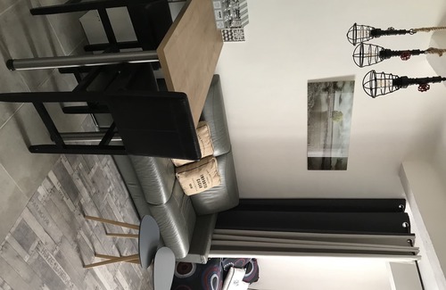 Riou - Petit Juas - Av de Grasse Apartment | Beautiful studio 27 m², in the center of Cannes, renovated