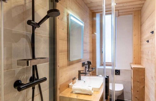 La Clusaz Apartment | Beautiful Studio with Sauna in the Heart of the Village